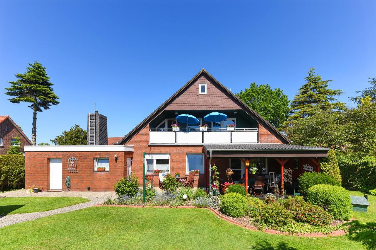 Ferienwohnung Haus Heimathafen Esens Exterior photo